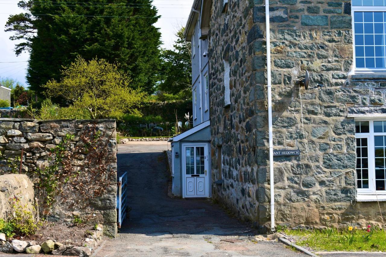 Spacious 3 Bedroom Garden Apartment In Snowdonia National Park Garndolbenmaen Exterior photo